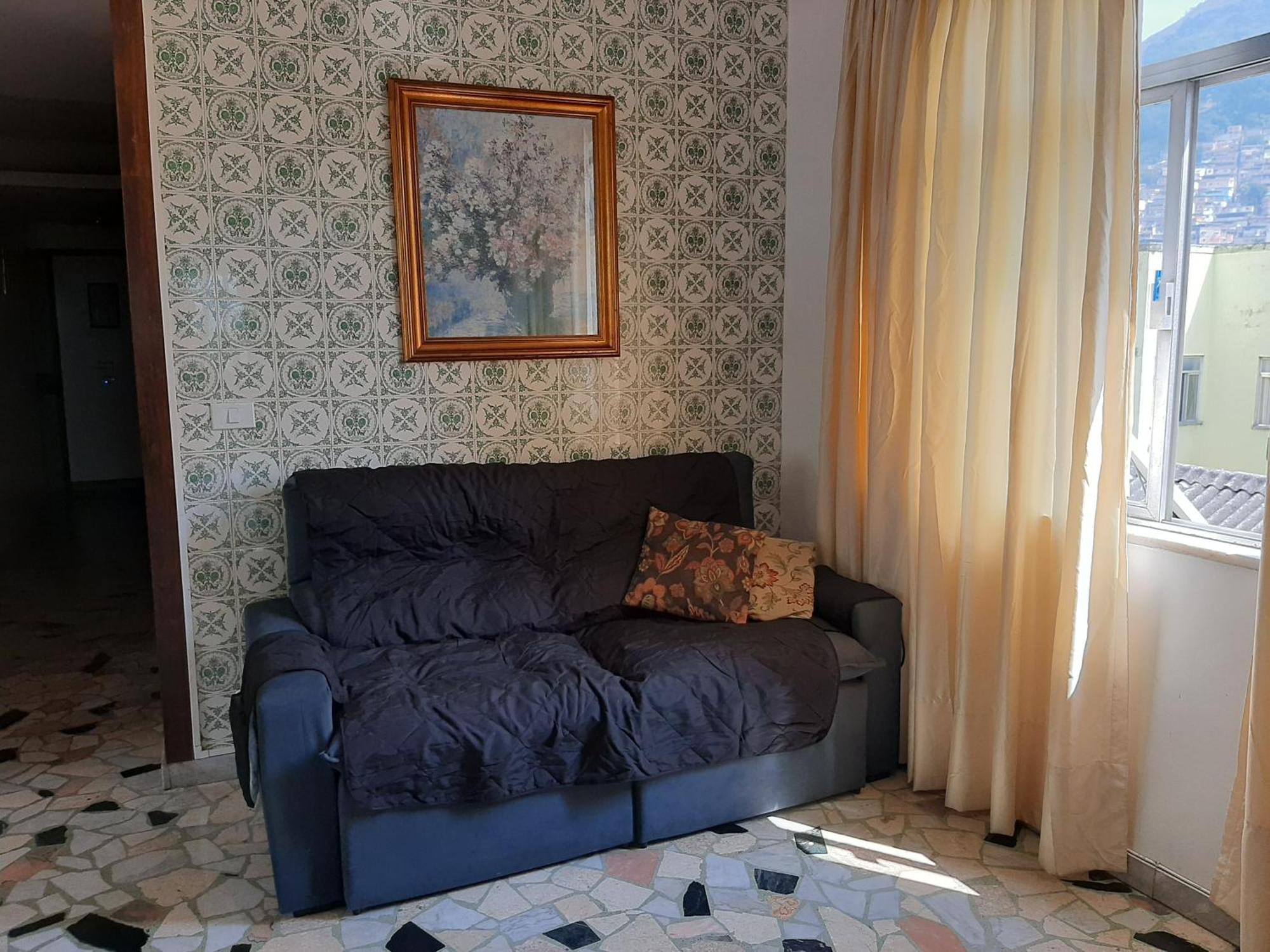 Amplo, Arejado E Iluminado
